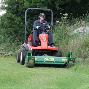 Major outfront flail mower for kubota power unit